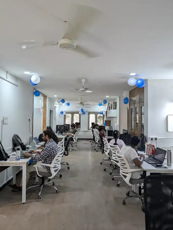 Main delivery floor at the Emblix Solutions KPHB office